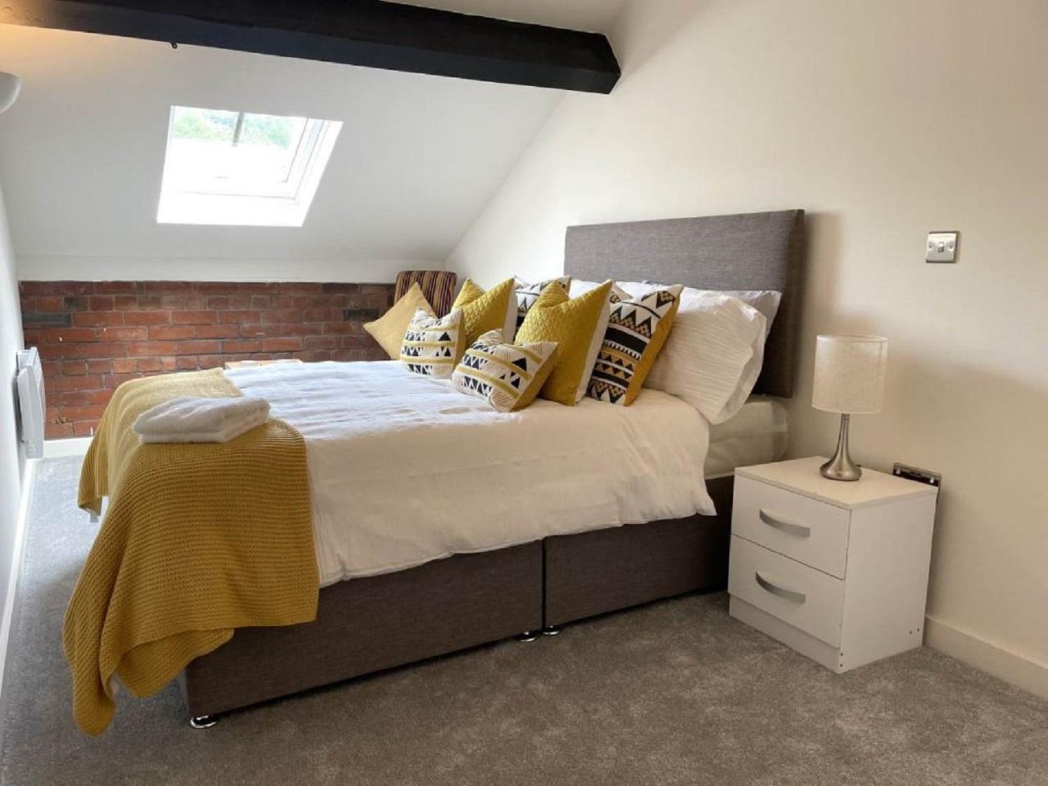 5-Bedroom Luxury Duplex Penthouse Bradford  Bagian luar foto