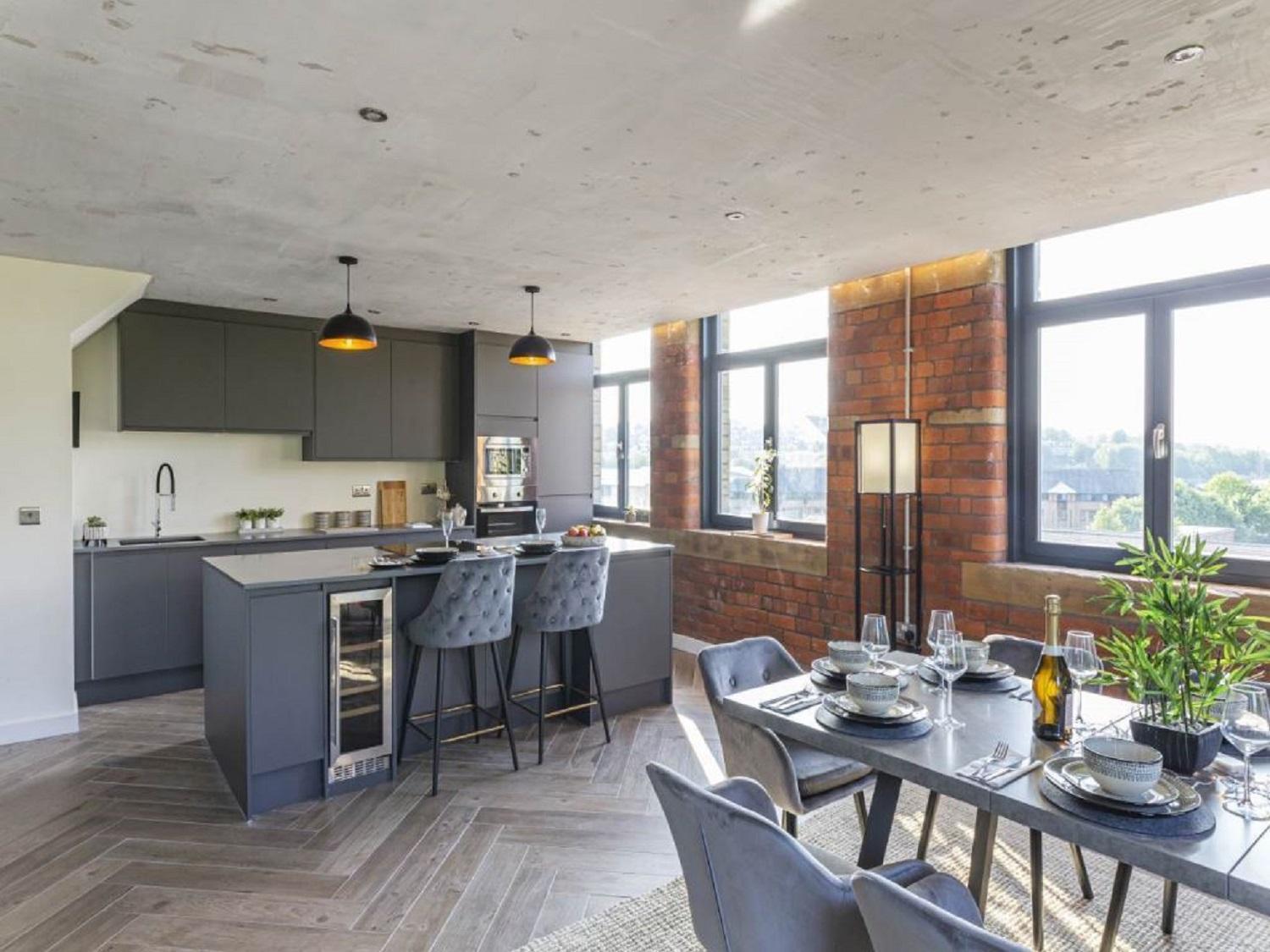 5-Bedroom Luxury Duplex Penthouse Bradford  Bagian luar foto